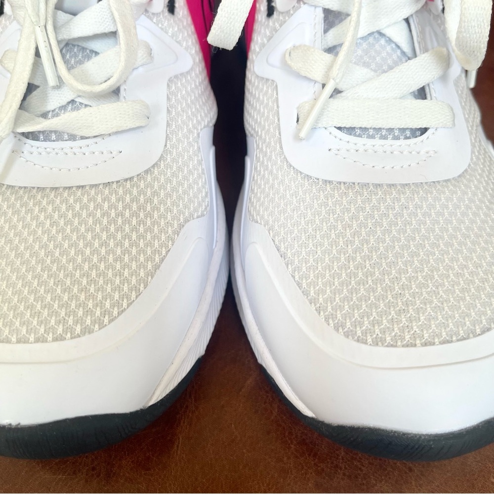 Zumba Train Fitness Trainers Sneakers Designed For High Energy Activities Dance - Picture 13 of 16